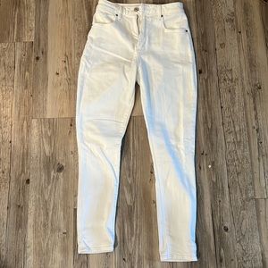 Abercrombie Super Skinny High Rise Curve Love White Denim Jean